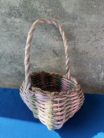 Small vintage basket