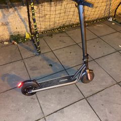 Viron electric scooter lovely carbon fibre styled litterly used a handful of times no charger absolutely lovely scooter