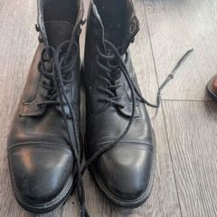 Schuh Mens Real Leather Cap Toe Lace Up Boots, Black, Size 9, Worn Once