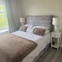 Bed king size
