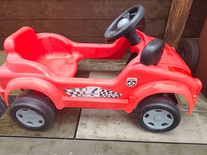 Dolu Toddler Kids Smart Car Pedal Operated Ride On Car Red
