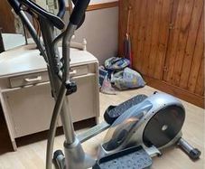 Cross trainer