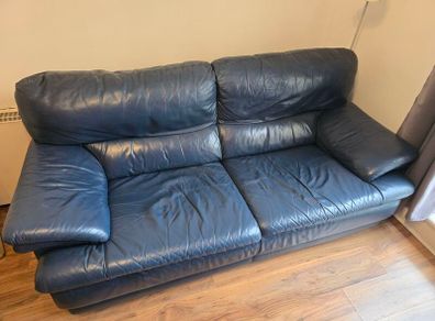 Granfort leather sofa