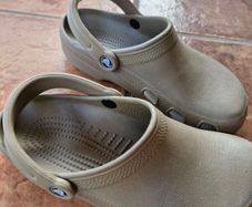 Crocs Khaki