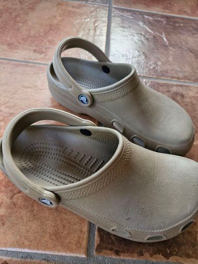 Crocs Khaki