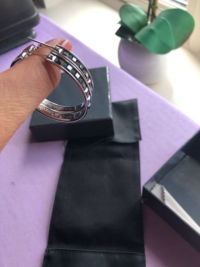 CK beautiful black cubic ear rings
