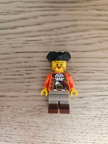 lego pirate captain