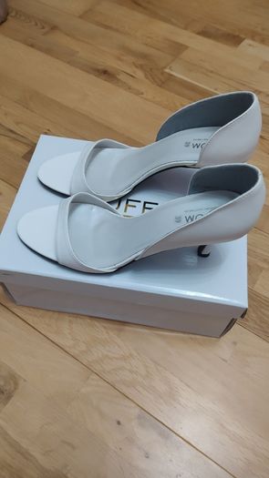 White Wedding Shoes (Zoom Fashion Footwear)