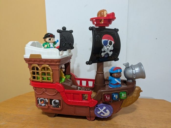 Toy ship