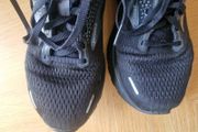 Brooks Wide Fit D Runners