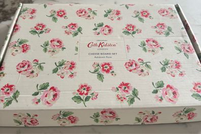 BNWT Cath Kidston Ashdown Rose Cheese Board Set
