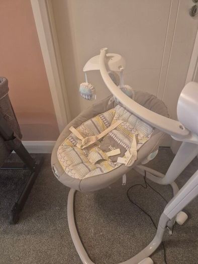 joie baby swing