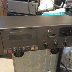 NAD cassette deck player