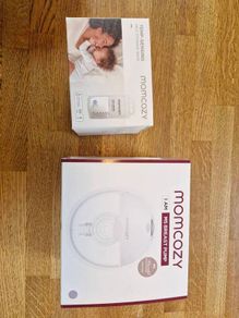 Momcozy M5 Wearable Breast Pump Excellent Condition