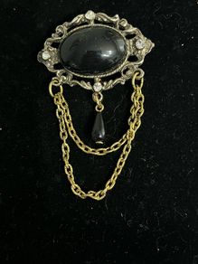 brooch