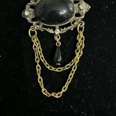 brooch