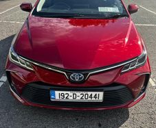 2019 Toyota Corolla 1.8 Hybrid Automatic Luna