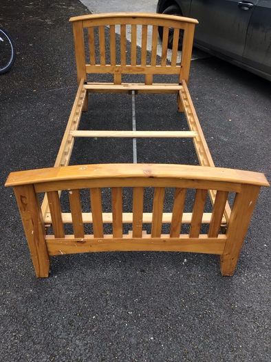 Single bed frame