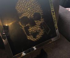 Skull glass picture x2