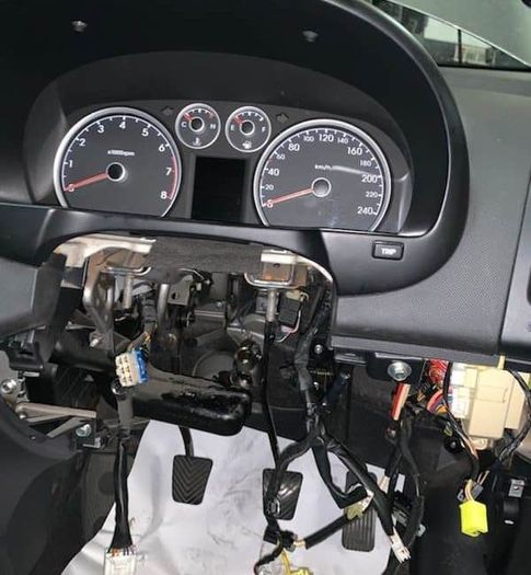 Hyundai Kia steering wheel column knock clunk noise repair fix Dublin Ireland
