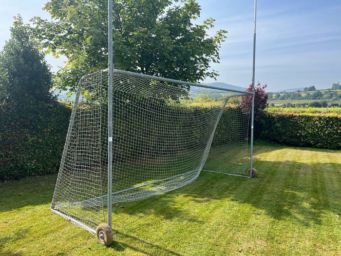 Goal post