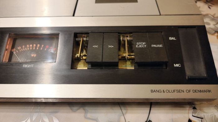 From 1978 Bang & Olufsen Beocord 1900, working, see the pictures.