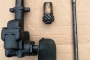 Land Rover Series oil pump