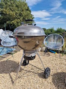 Weber Master Touch