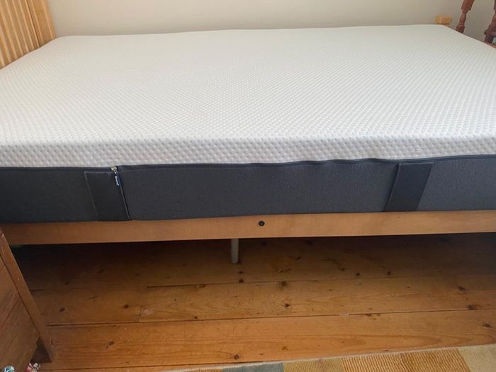 Emma small double mattress, barely used