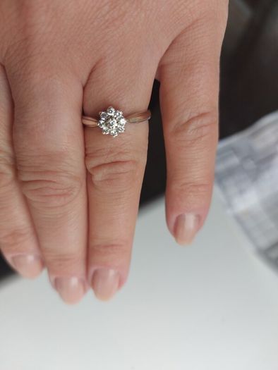 Diamond Ring Authentic with Receipt Good Condition
