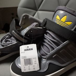 Adidas Men shoes trainers runners