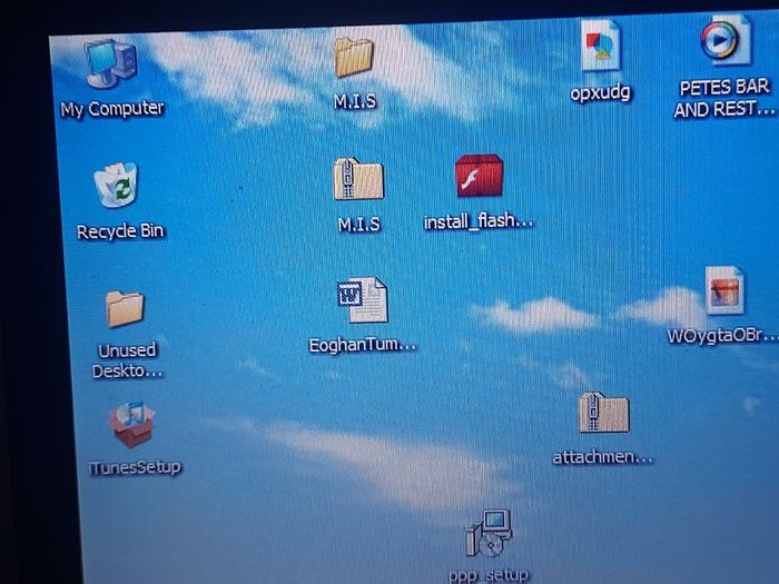 HP Pavilion zv6000, .5GB Ram, 60GB HDD, Original Windows XP, Real Genuine Vintage Laptop in excellent condition