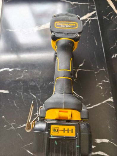 DeWalt impactor