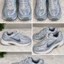 Nike shoes Image 3