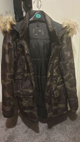 bershka small camouflage fur jacket