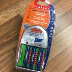Fameart Ni-CD and Ni-MH Battery Charger inc 4 Batteries