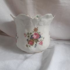 Victoriana Bone China  Plant Pot.