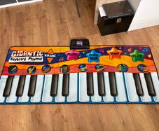 Floor piano