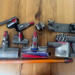 Dyson v8 Absolute