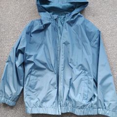 NEW.boy's light jacket. Age 8/9