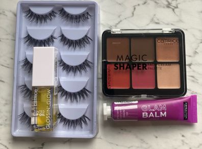 Makeup bundle