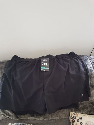 Mens shorts 2XL new