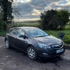 Opel Astra 2011