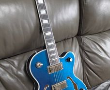 Epiphone Uptown Kat