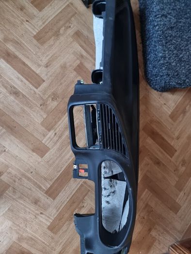 e36 4dr black dash