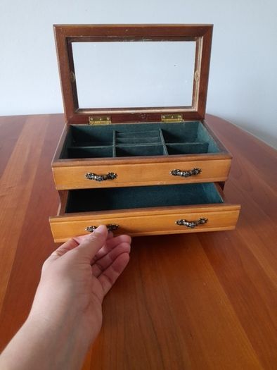 Wooden jewellery box with metal handles