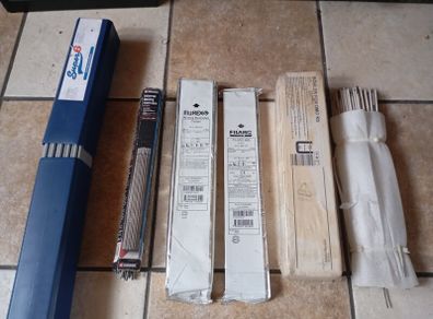 Welding electrodes