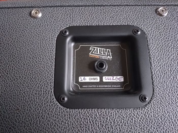 zilla 2x10 cab