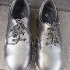 steel toe shoe