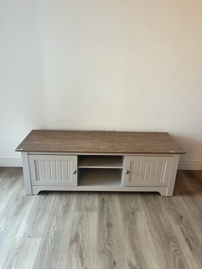 Tv unit